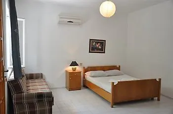Mursel Pansiyon Garden Hotel Kusadası