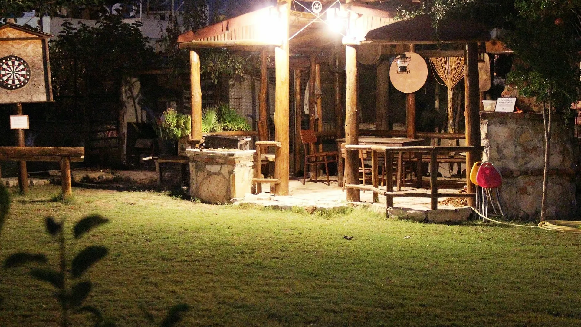 Mursel Pansiyon Garden Hotel Kusadası